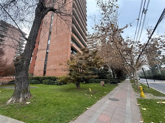 PG Departamento 4 dorm. Vitacura GRAN OPORTUNIDAD !!!