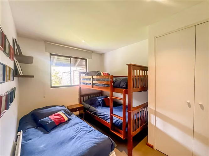 Casa en venta de 4 dorm. en Santo Domingo Las Brisas