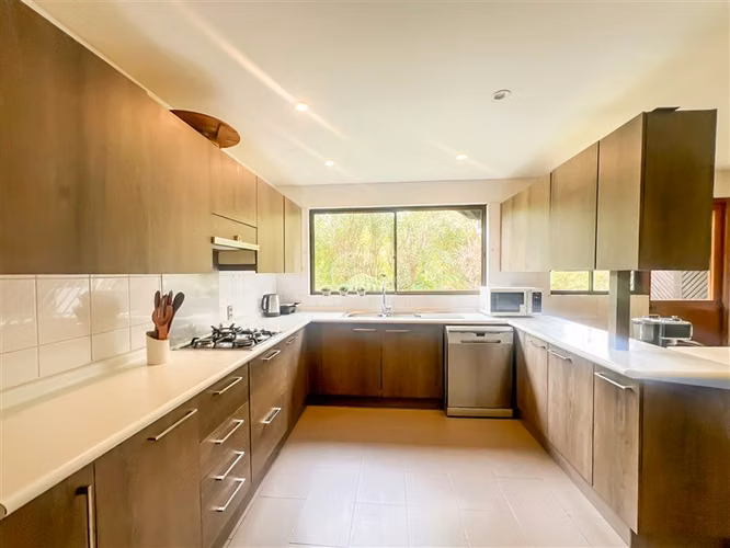 Casa en venta de 4 dorm. en Santo Domingo Las Brisas