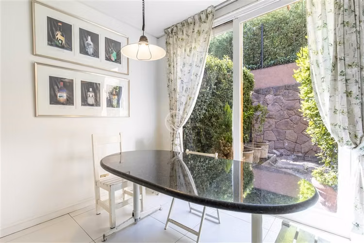 Casa en venta de 6 dorm. en Vitacura