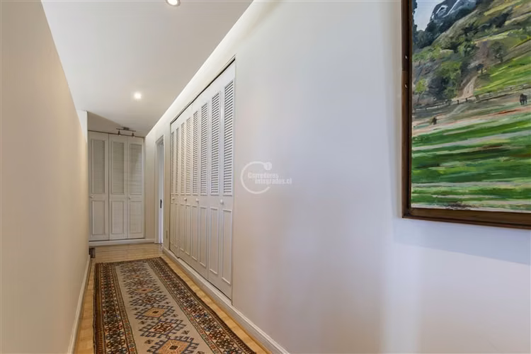 Casa en venta de 6 dorm. en Vitacura