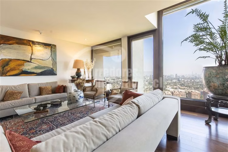 Fino Departamento en venta de 4 dorm.en Vitacura, Portezuelo