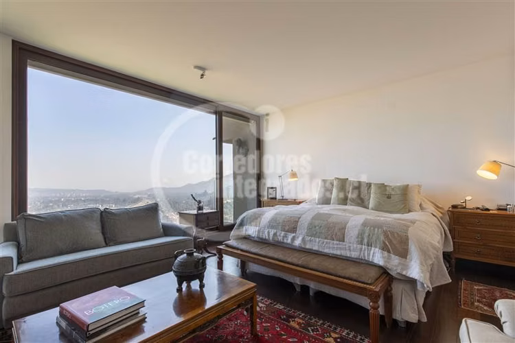 Fino Departamento en venta de 4 dorm.en Vitacura, Portezuelo