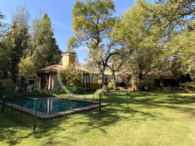 Casa en venta en Las Condes San Damián