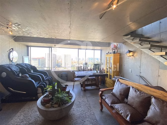 Departamento en venta de 1 dorm. en Recoleta, Loft de 3pisos