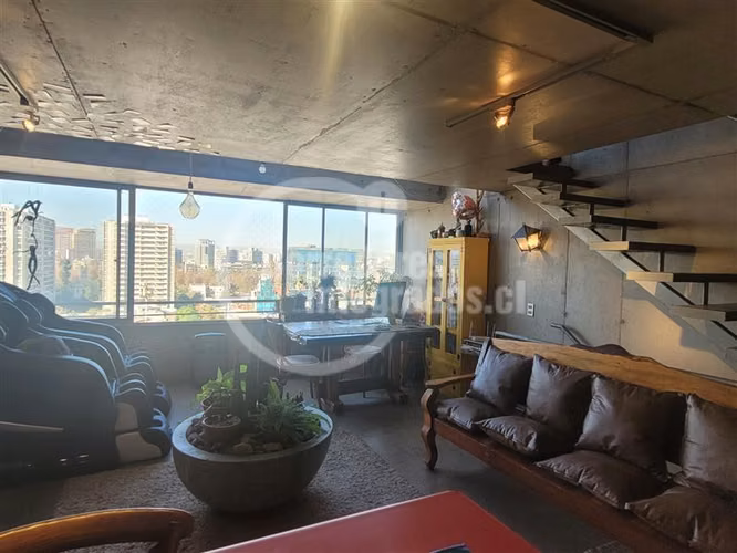 Departamento en venta de 1 dorm. en Recoleta, Loft de 3pisos