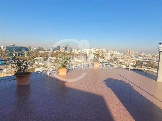 Departamento en venta de 1 dorm. en Recoleta, Loft de 3pisos