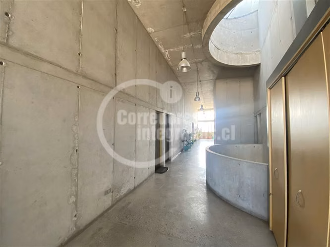 Departamento en venta de 1 dorm. en Recoleta, Loft de 3pisos
