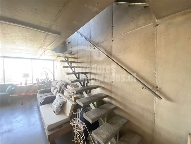 Departamento en venta de 1 dorm. en Recoleta, Loft de 3pisos