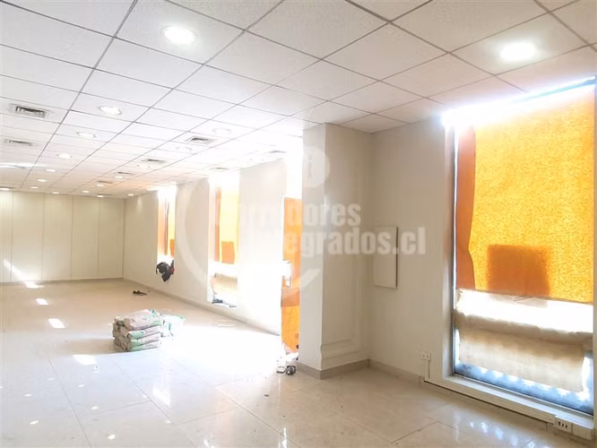 Local Comercial en Arriendo en Providencia