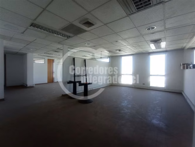 Oficina en arriendo Planta Completa piso 11
