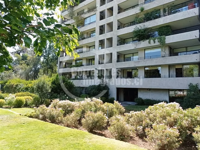Departamento en venta de 3 dorm. en Las Condes