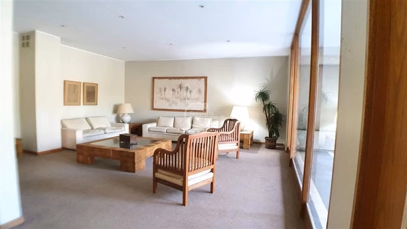 Departamento en venta de 3 dorm. en Las Condes