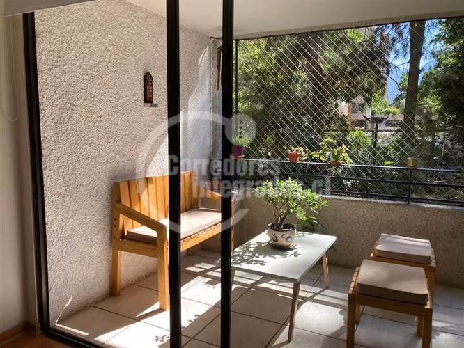 Departamento en venta de 3 dorm. en Las Condes