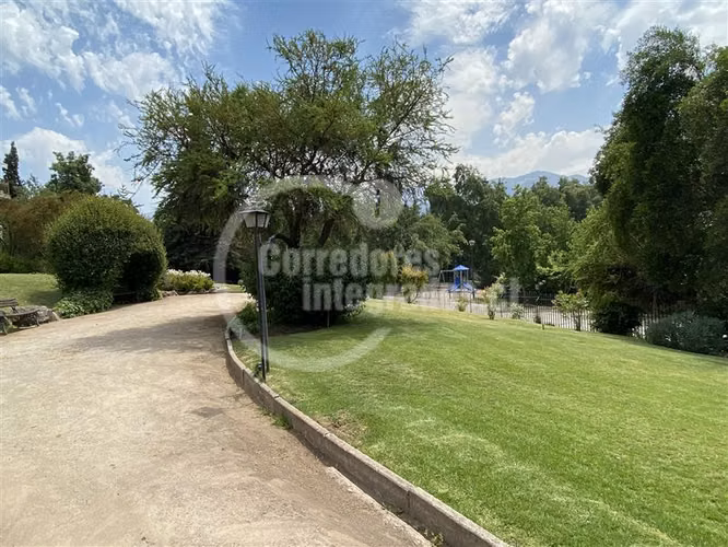 Departamento en venta de 4 dorm. en Lo Barnechea