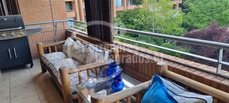 Departamento en venta de 4 dorm. en Lo Barnechea