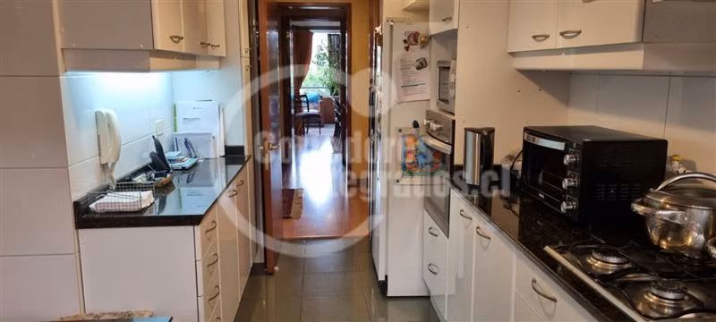 Departamento en venta de 4 dorm. en Lo Barnechea
