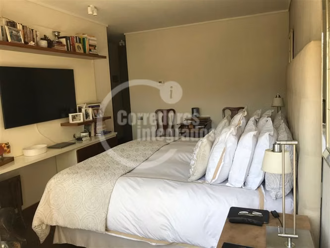 Departamento en venta de 4 dorm. en Lo Barnechea