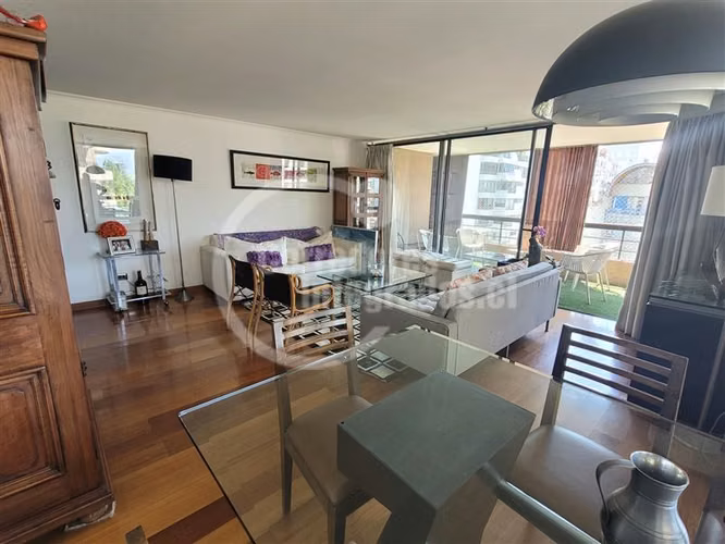 Departamento en venta de 4 dorm. en Las Condes pleno Golf