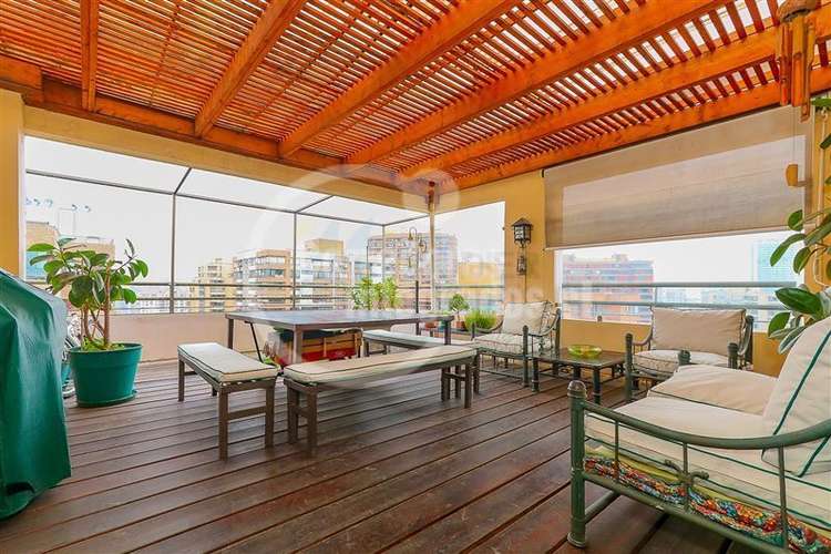 Departamento en venta de 3 dorm vista despejad en Las Condes