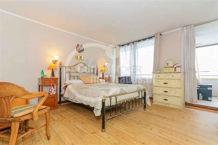 Departamento en venta de 3 dorm vista despejad en Las Condes