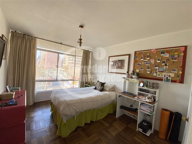 Departamento en venta de 4 dorm. en Las Condes