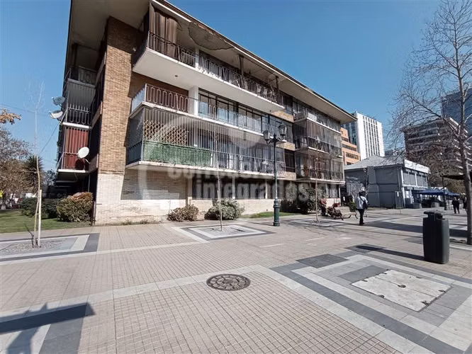 Departamento en venta de 4 dorm. en Las Condes