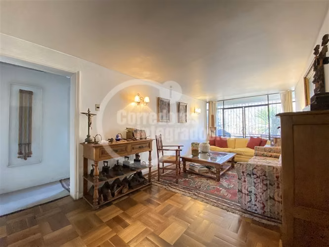 Departamento en venta de 4 dorm. en Las Condes