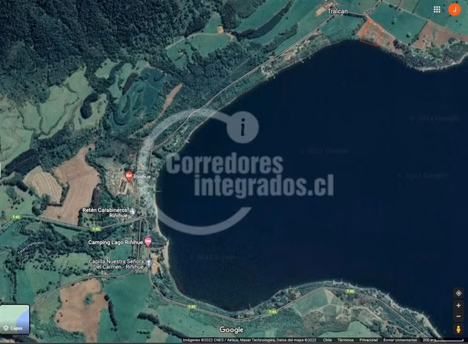 Sitio en venta en lago Riñihue, Los Lagos. 1a linea al lago