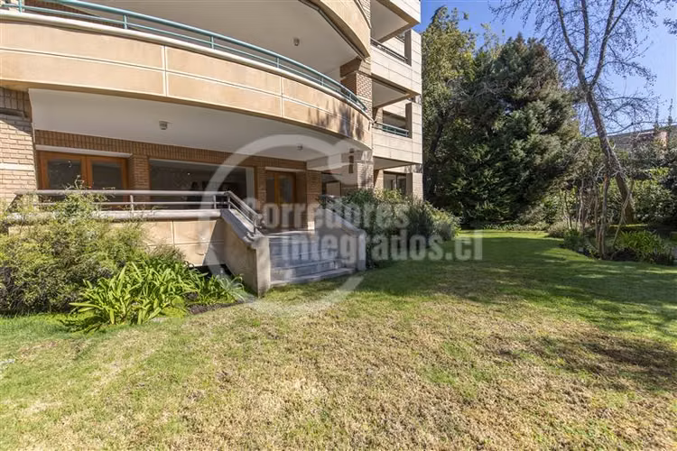 Departamento en venta de 5 dorm. en Las Condes - San Damián