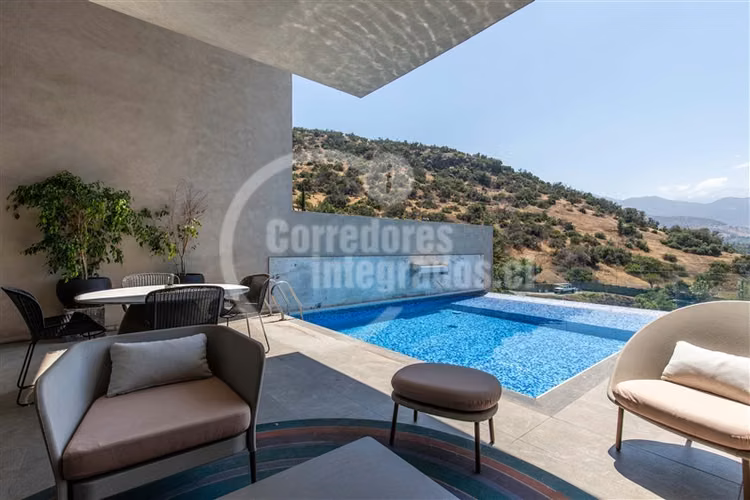 Departamento en venta de 4 dorm. en Lo Barnechea