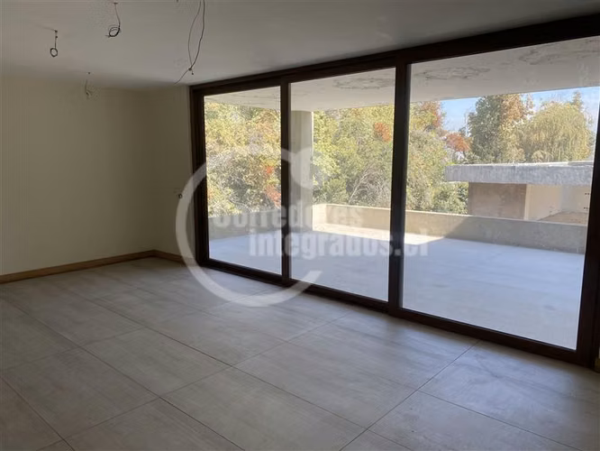 Casa en arriendo de 10 dorm. en Las Condes