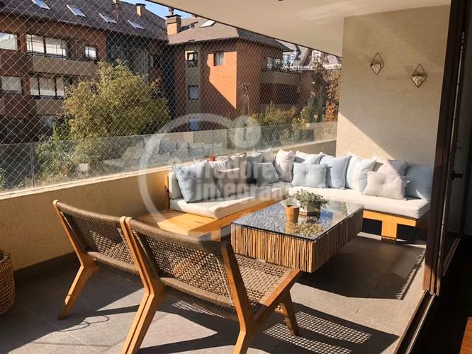 Departamento en venta en Vitacura de 3 dormitorios 2 baños