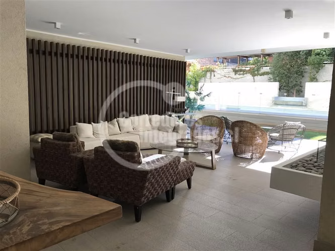 Departamento en venta en Vitacura de 3 dormitorios 2 baños