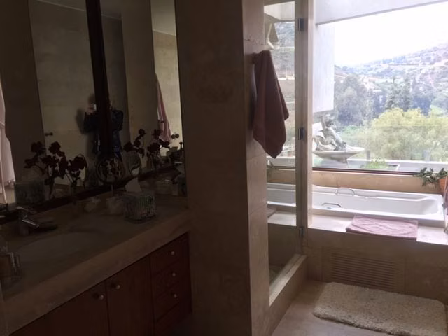 Departamento en venta de 4 dorm. en Vitacura