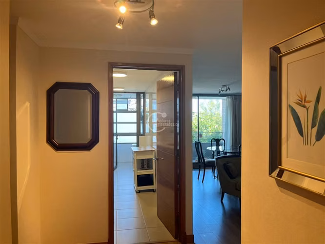 Departamento en venta de 2 dorm. en Lo Barnechea