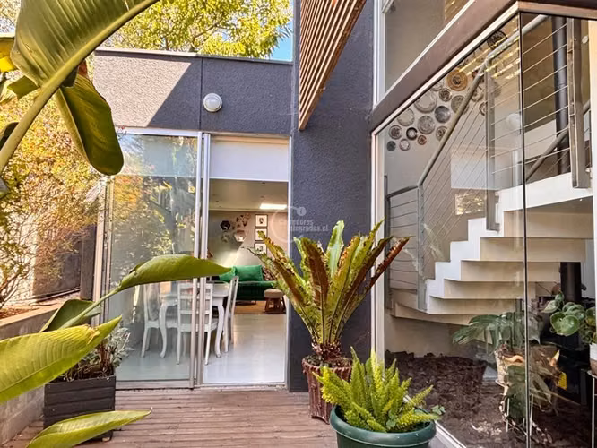Casa en venta de 5 dorm. en Concón