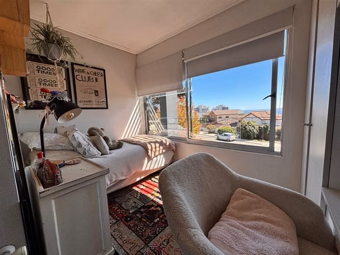 Casa en venta de 5 dorm. en Concón