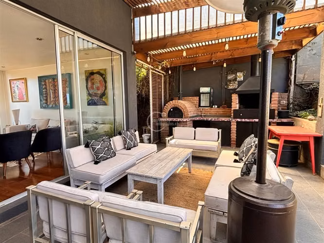 Casa en venta de 5 dorm. en Concón