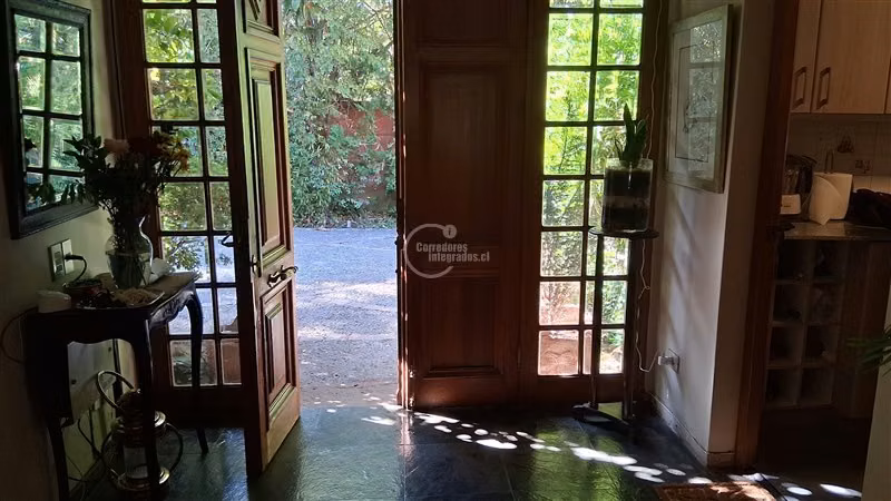 Casa en venta de 5 dorm. en Lo Barnechea
