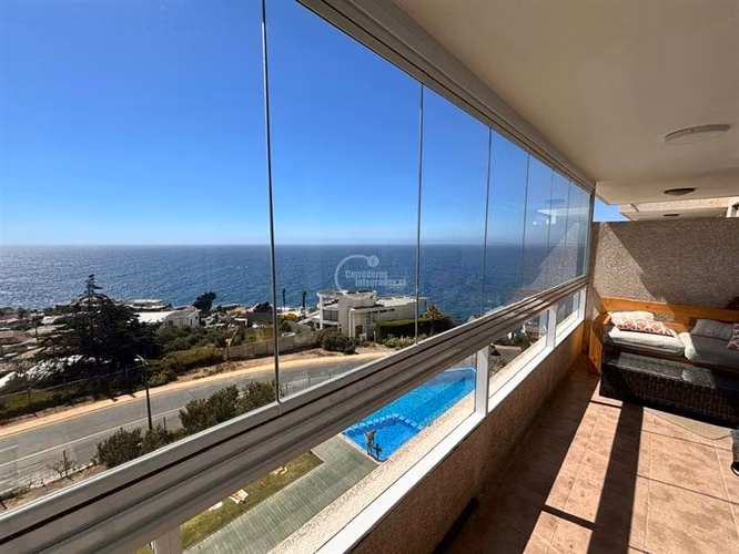 Departamento en venta de 3 dorm. vista al mar en Concón