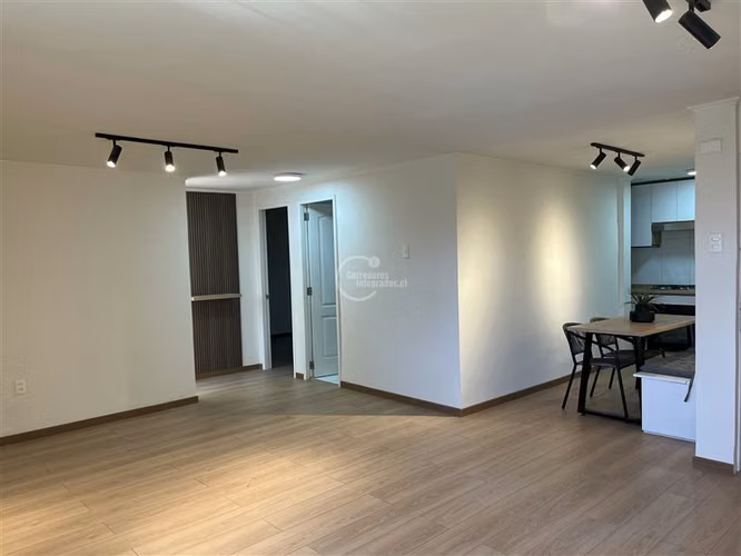 Departamento en venta de 2 dorm. en Macul