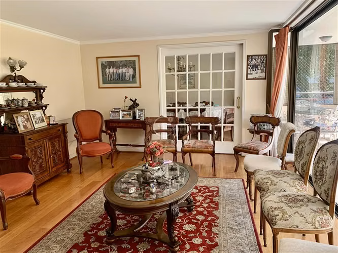 Departamento en venta de 4 dorm. en Las Condes