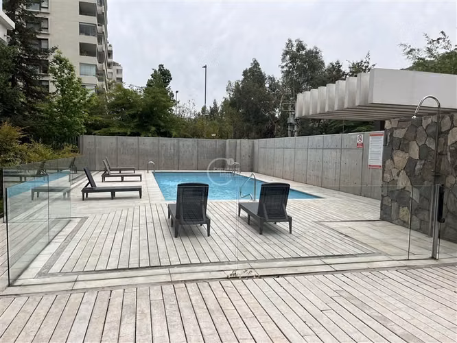 Departamento en venta de 3 dorm. en Vitacura