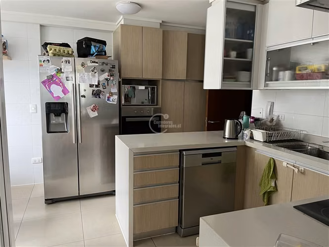 Departamento en venta de 3 dorm. en Vitacura