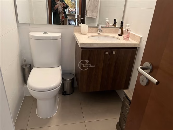 Departamento en venta de 3 dorm. en Vitacura
