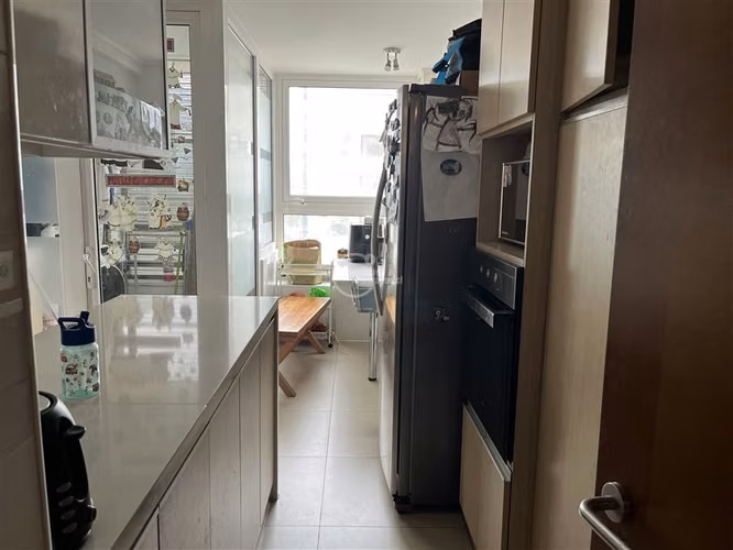 Departamento en venta de 3 dorm. en Vitacura