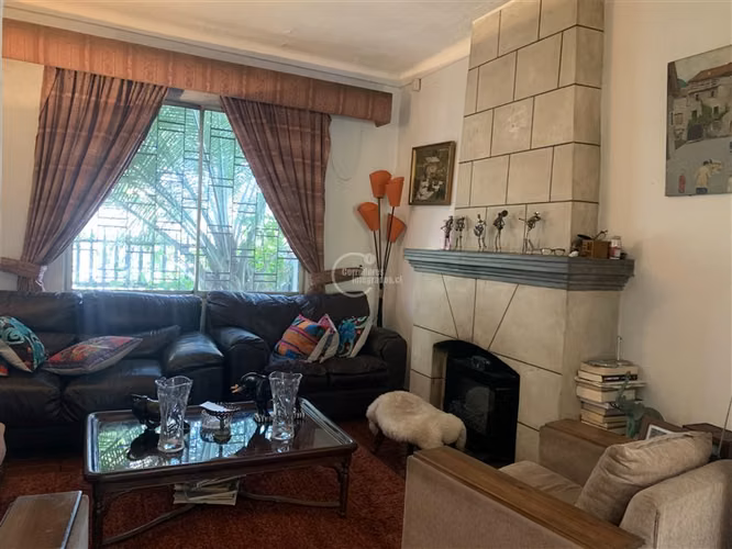 Casa en venta de 7 dorm. en Providencia - Imagen 2