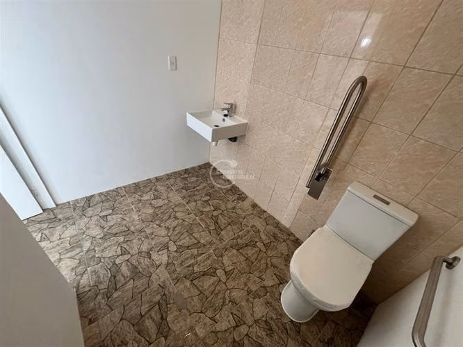 Gran local Comercial en arriendo en Independencia