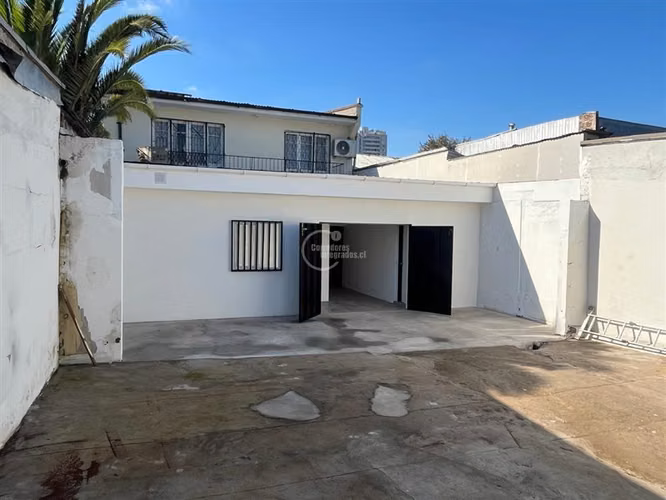 Gran local Comercial en arriendo en Independencia